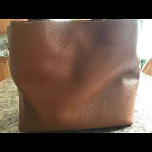 Dooney&Bourke-BRAND NEW-Caramel FLYNN bag-